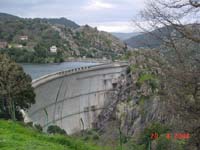 Staumauer vom Lago di Gusana